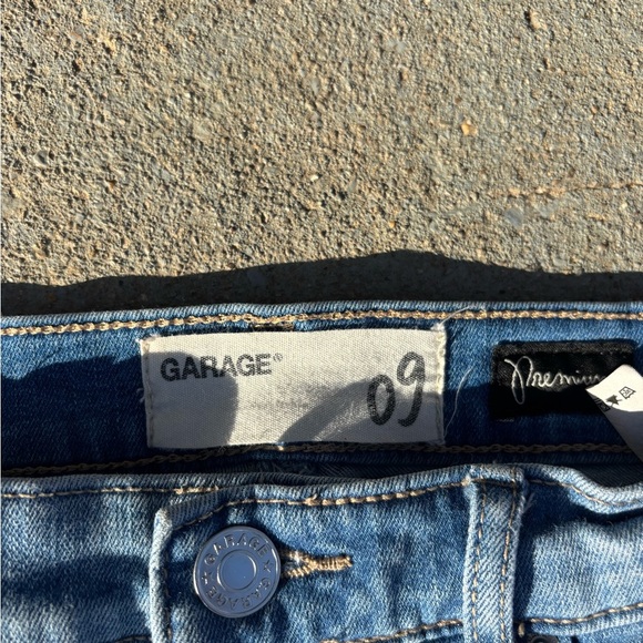 Garage Jeans — Size 9 - Picture 3 of 10